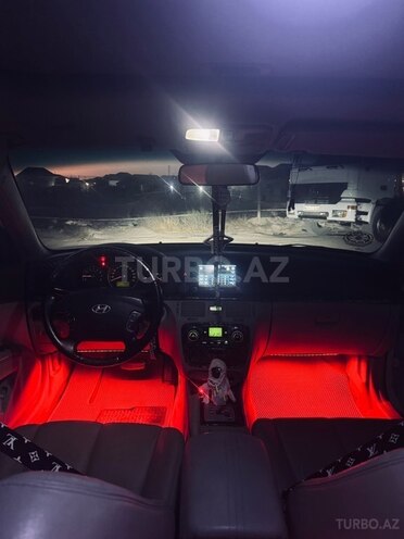 Hyundai Sonata-11