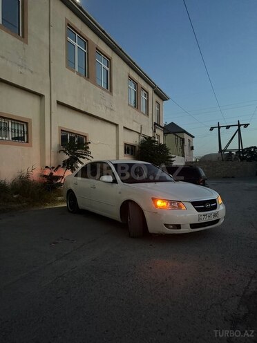 Hyundai Sonata-5