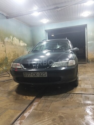 Opel Vectra-12