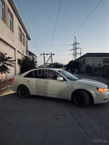 Hyundai Sonata-4