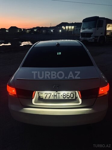 Hyundai Sonata-6