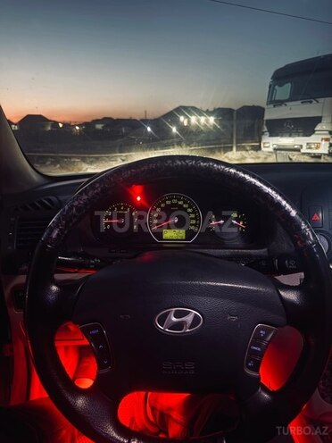 Hyundai Sonata-13
