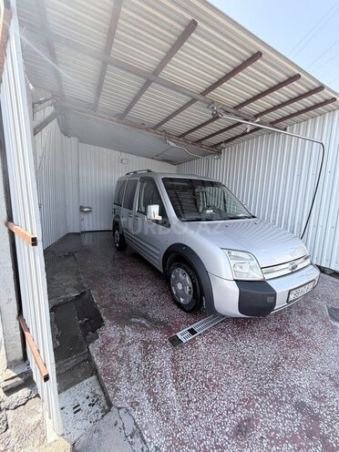Ford Tourneo Connect-2