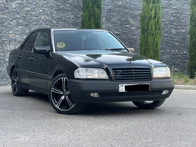 Mercedes C 280-11