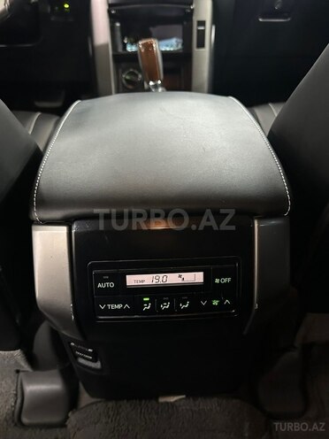 Toyota Land Cruiser Prado-18