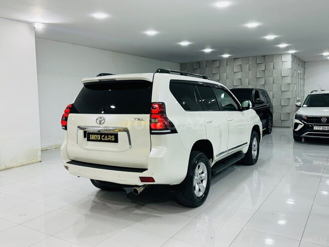 Toyota Land Cruiser Prado-9