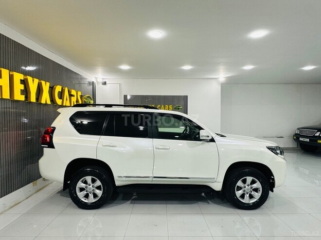 Toyota Land Cruiser Prado-15