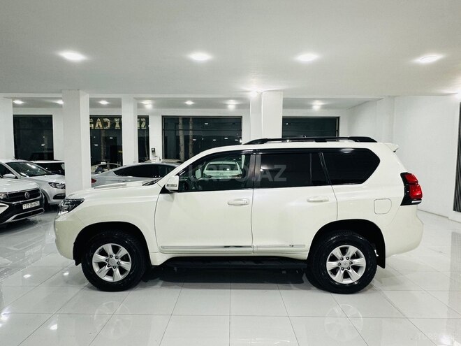 Toyota Land Cruiser Prado-14
