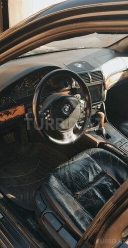 BMW 530-3