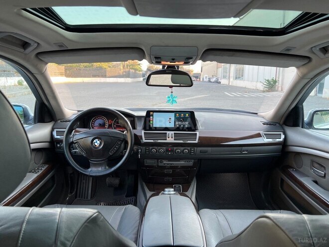 BMW 730-7