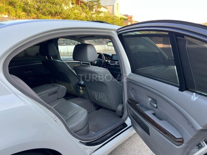 BMW 730-9
