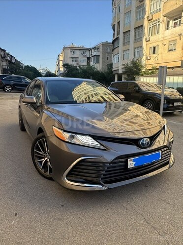 Toyota Camry-1