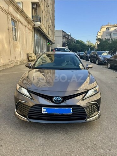 Toyota Camry-5