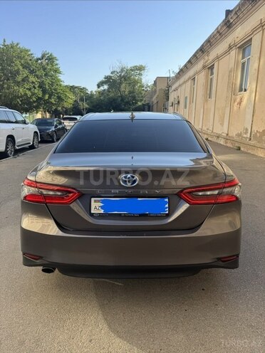 Toyota Camry-6