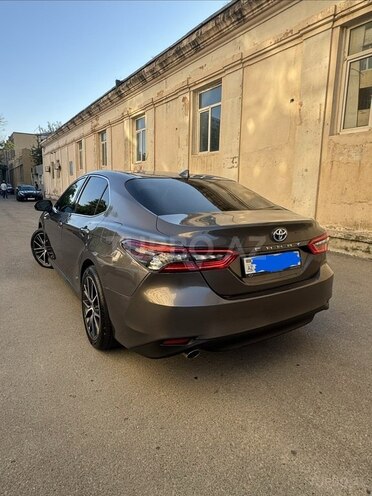 Toyota Camry-2