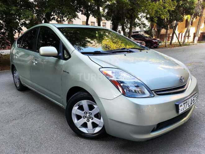 Toyota Prius-4