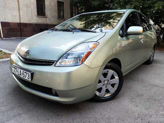 Toyota Prius-7