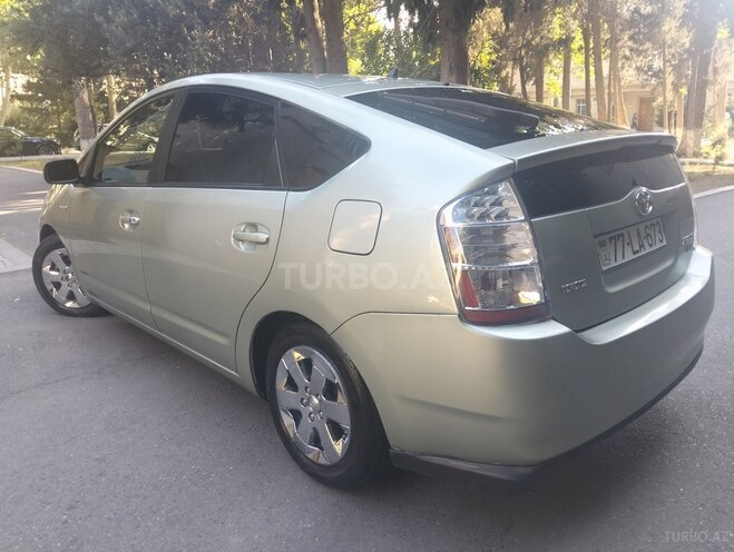 Toyota Prius-14