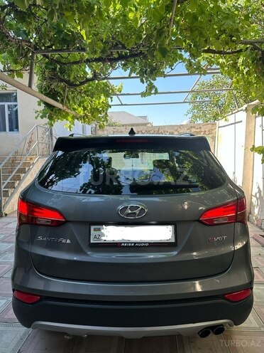 Hyundai Santa Fe-4