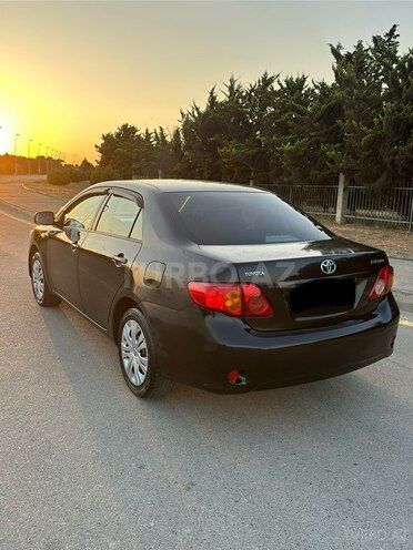 Toyota Corolla-6