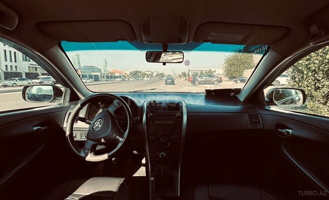 Toyota Corolla-14