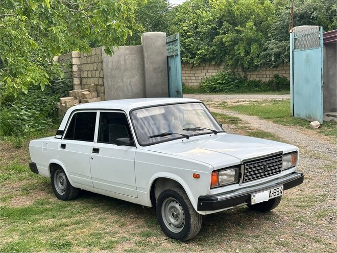 LADA (VAZ) 2107-3