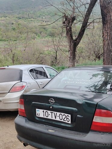 Opel Vectra-5