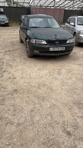 Opel Vectra-3
