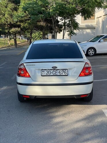 Ford Mondeo-2
