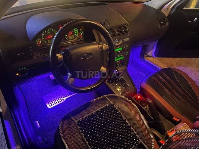 Ford Mondeo-9