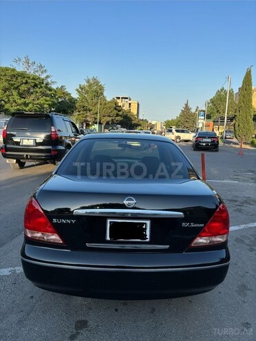 Nissan Sunny-2