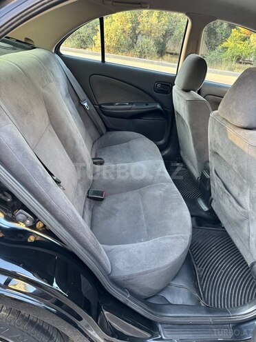 Nissan Sunny-8