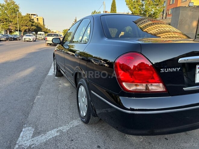 Nissan Sunny-12