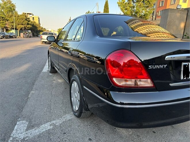 Nissan Sunny-16