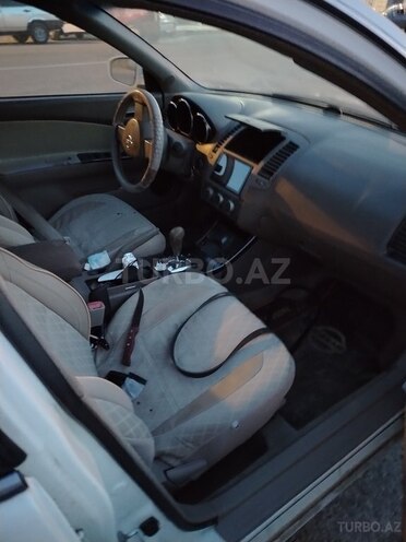 Nissan Altima-6