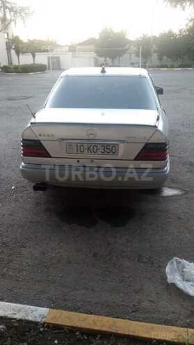Mercedes 200 E-3