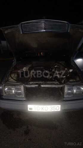 Mercedes 200 E-6