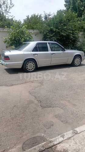 Mercedes 200 E-10