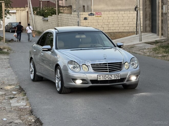 Mercedes E 280-2