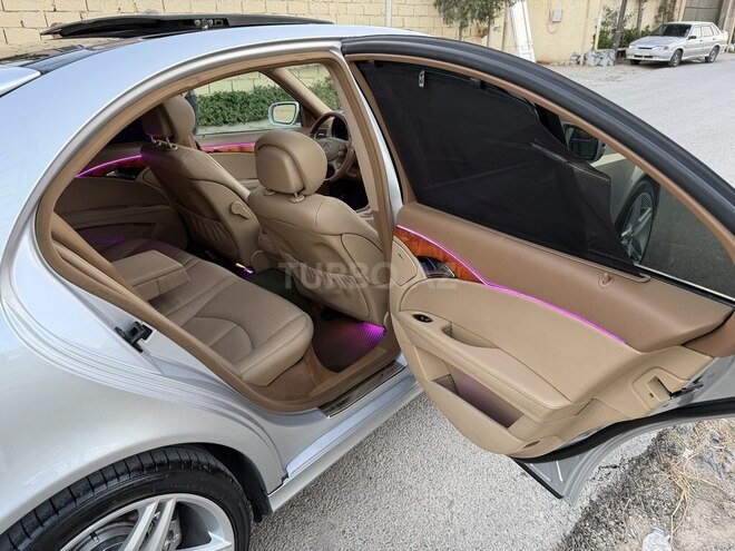 Mercedes E 280-10