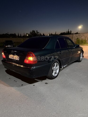 Mercedes C 180-3
