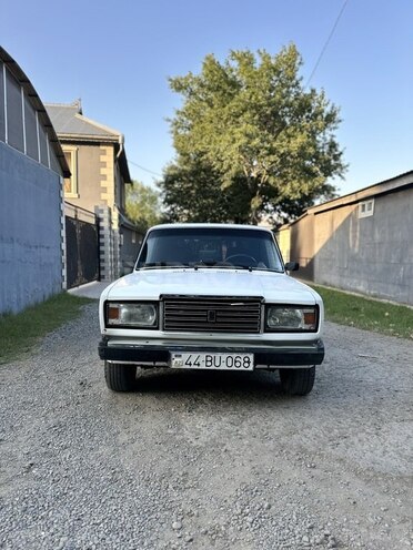 LADA (VAZ) 2107-1