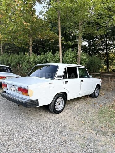 LADA (VAZ) 2107-4