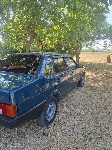 LADA (VAZ) 21099-8