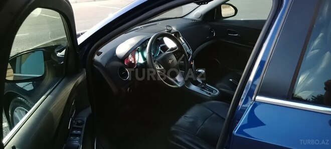 Chevrolet Cruze-20