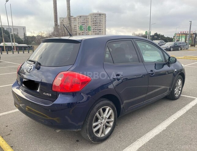 Toyota Auris-8