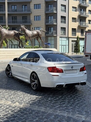 BMW 528-9
