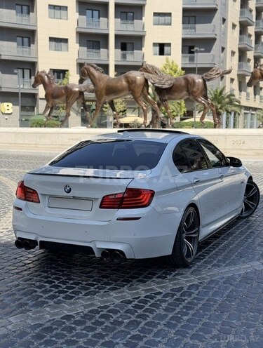 BMW 528-12