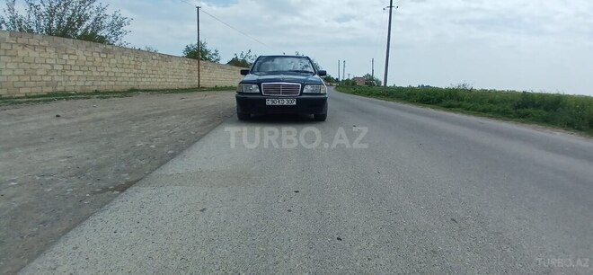 Mercedes C 250-1