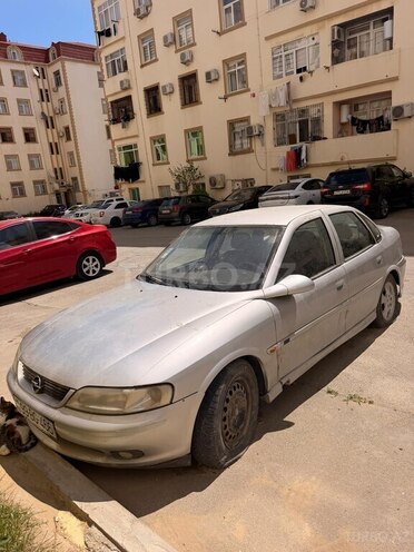 Opel Vectra-2